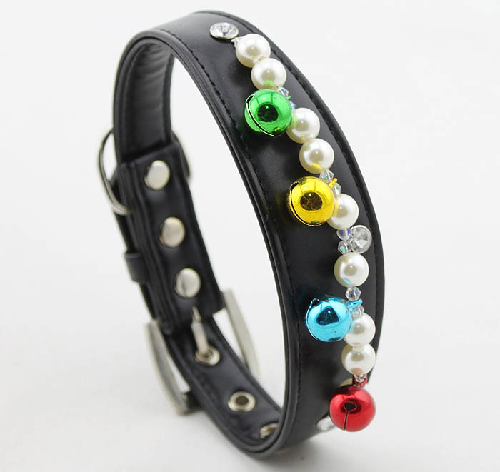 Christmas pearls&Bell Dog Collar Christmas pearls&Bell Dog Collar