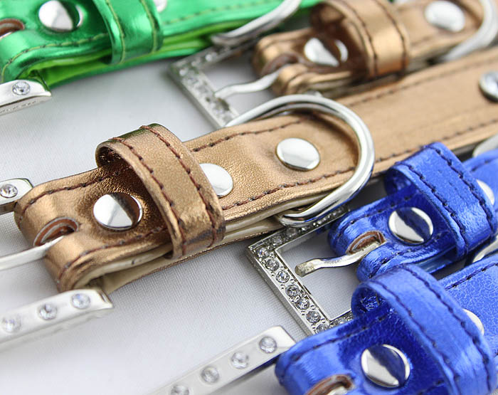Rhinestones collars and leashes(dozen) Rhinestones collars and leashes(dozen)